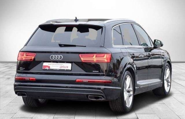 Audi Q7 3.0 TDI quattro S-LINE MATRIX PANO AHK VIRTUA