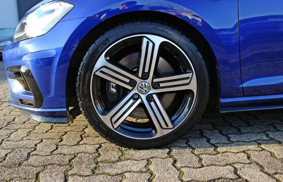 Volkswagen Golf VII Variant R 4Motion 2.0 TSI DSG LED PDC