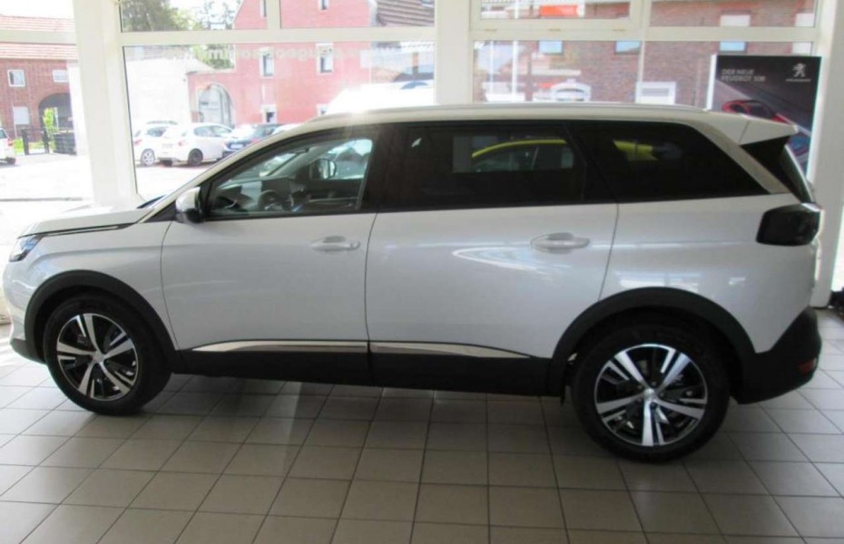 Peugeot 5008 1.2 P.Tech 130 Allure Autom. (EURO6d)Navi