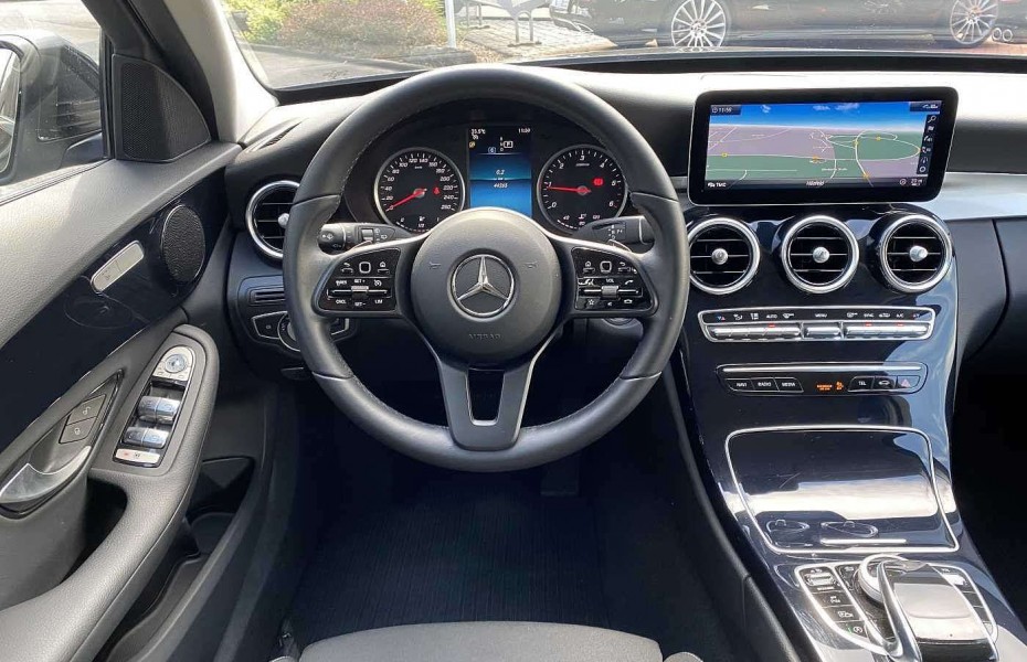 Mercedes-Benz Třídy C d T 9G Businesspaket+Comand+ LED+RKamera+VerkehrsZ