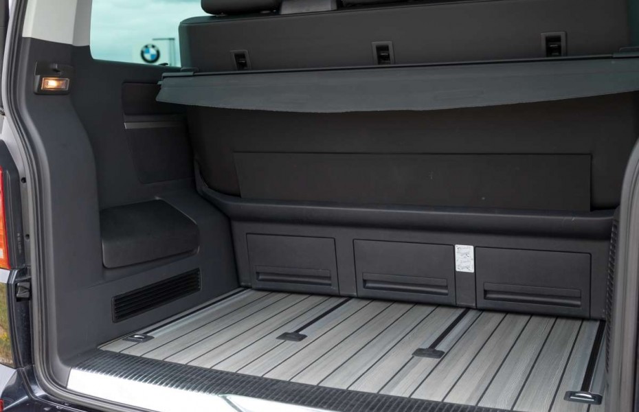 Volkswagen Multivan Generation Six DSG Navi LED