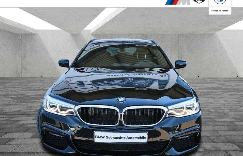 BMW Řada 5 d xDrive SAG M Sport AHK/HUD/CAM/ACC/INTEGRAL