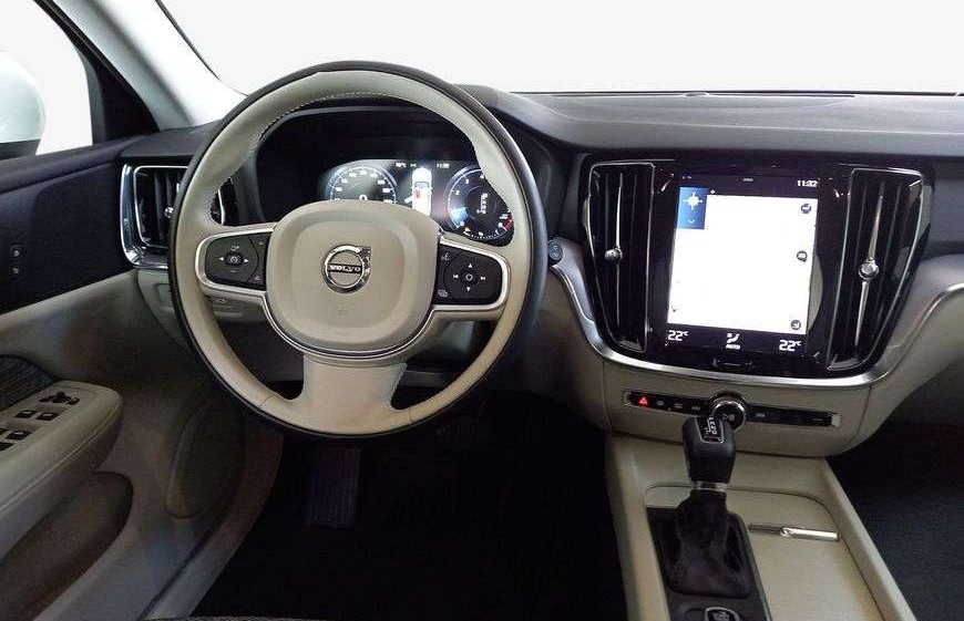 Volvo V60 T6 AWD Geartronic Navi LED Rückfahrkamera