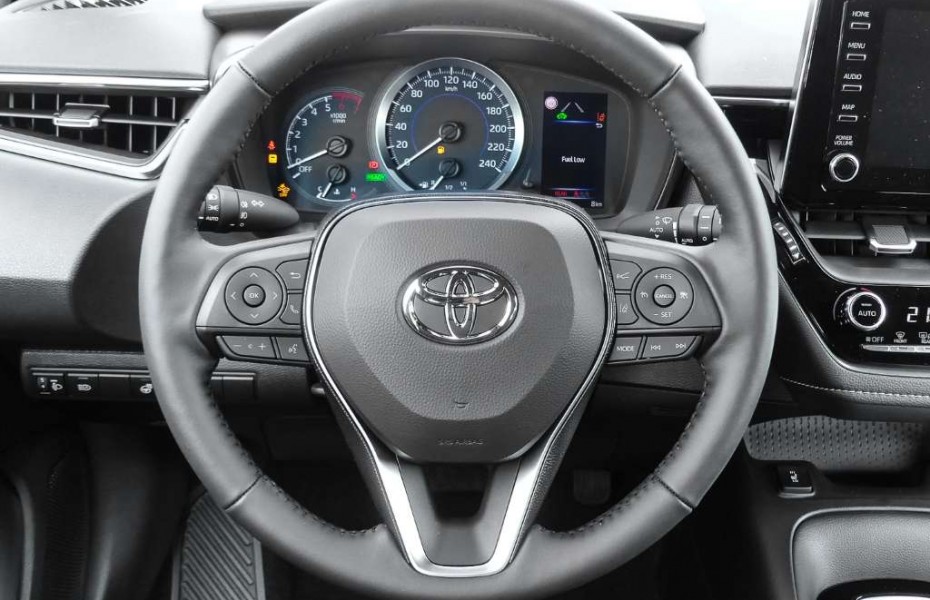 Toyota Corolla Touring Sports 1.8 Hybrid Comfort LED Navi ACC Rüc