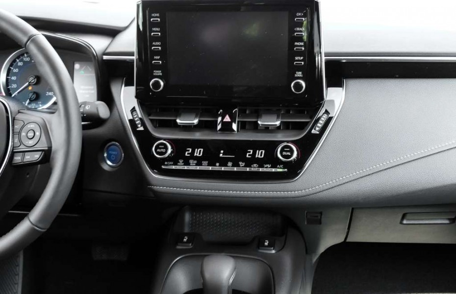 Toyota Corolla Touring Sports 1.8 Hybrid Comfort LED Navi ACC Rüc