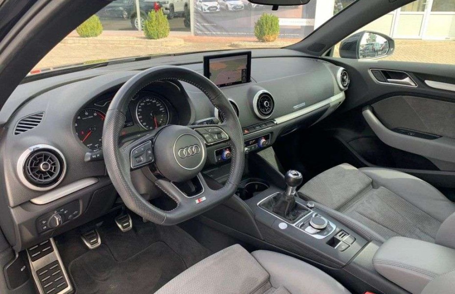 Audi A3 35 TFSI Sportback sport  S-LINE NAVI PANO