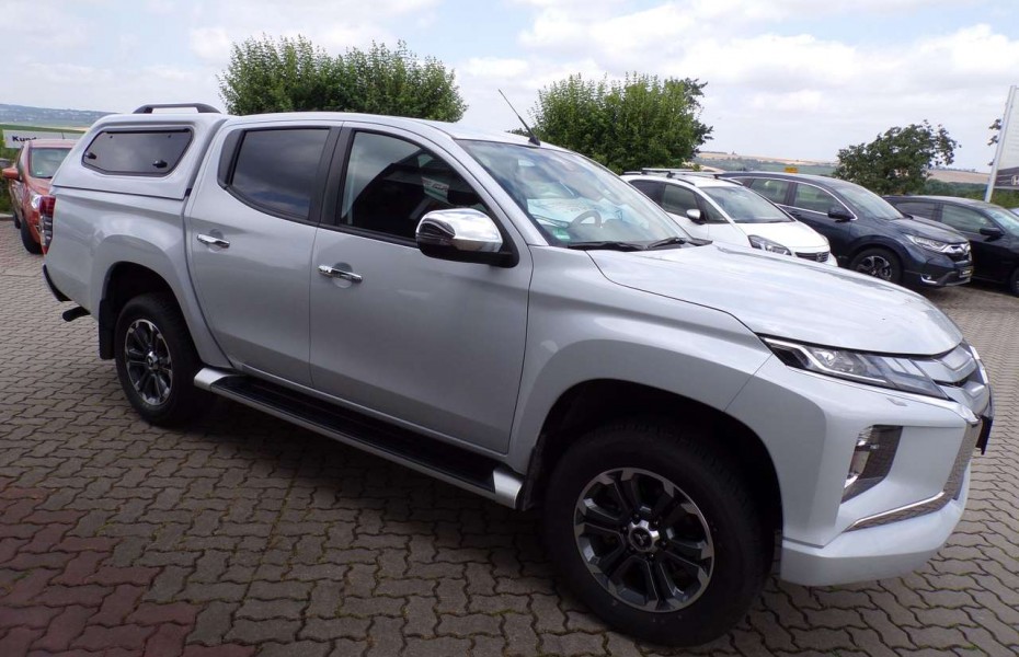 Mitsubishi L200 Spirit 4x4 HardTop Kam Taž LED Navi Apple