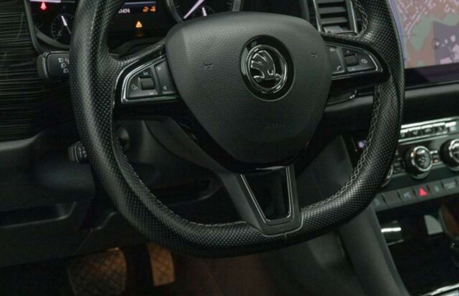 Škoda Kodiaq 2.0 TDI DSG 4x4 STYLE LED NAVI ACC LM18