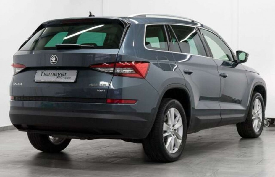 Škoda Kodiaq 2.0 TDI DSG 4x4 STYLE LED NAVI ACC LM18
