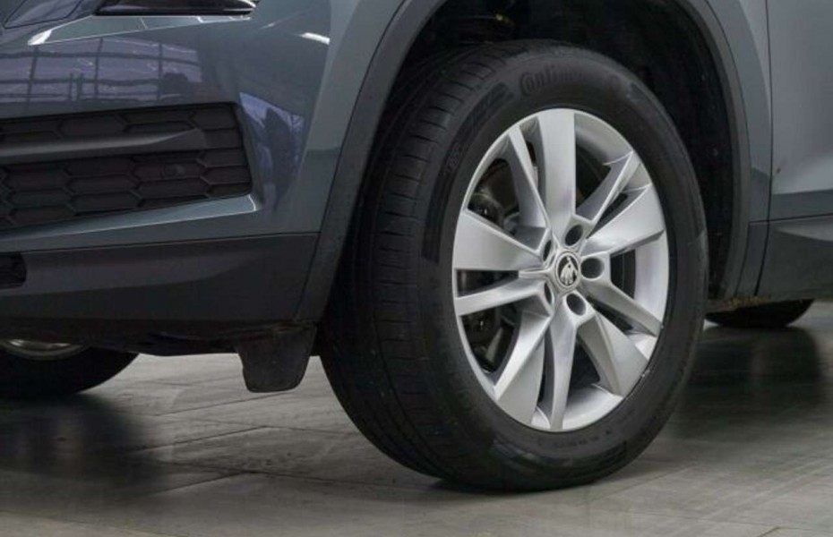 Škoda Kodiaq 2.0 TDI DSG 4x4 STYLE LED NAVI ACC LM18