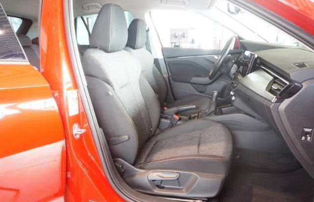 Škoda Kamiq CLEVER 1.0TSI AHK digCockp Navi SHZ PDCv+h