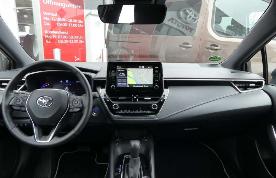 Toyota Corolla 1.8 Hybrid Automat Navi LED,Kam Temp