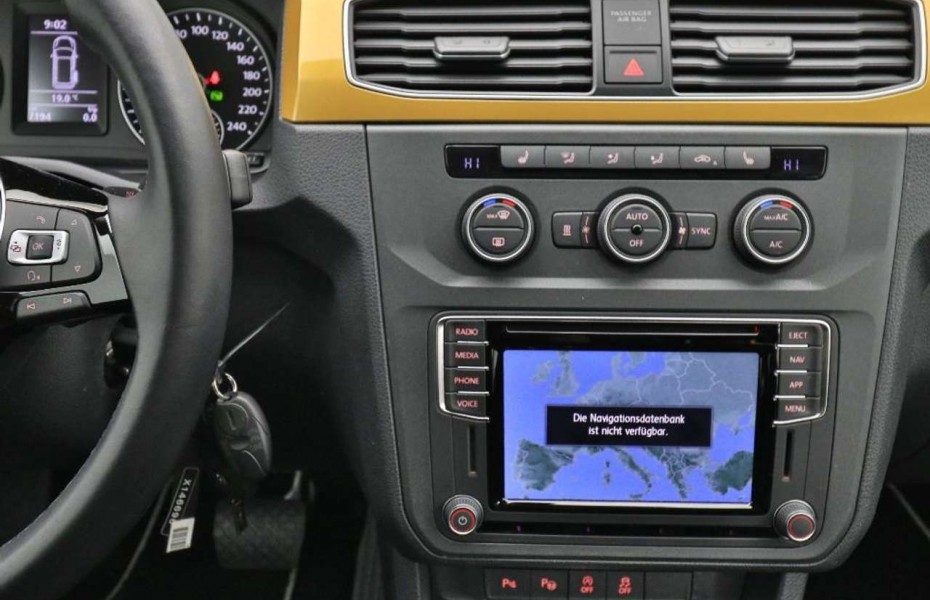 Volkswagen Caddy 2.0TDI DSG Trendline Xenon Navi AHK