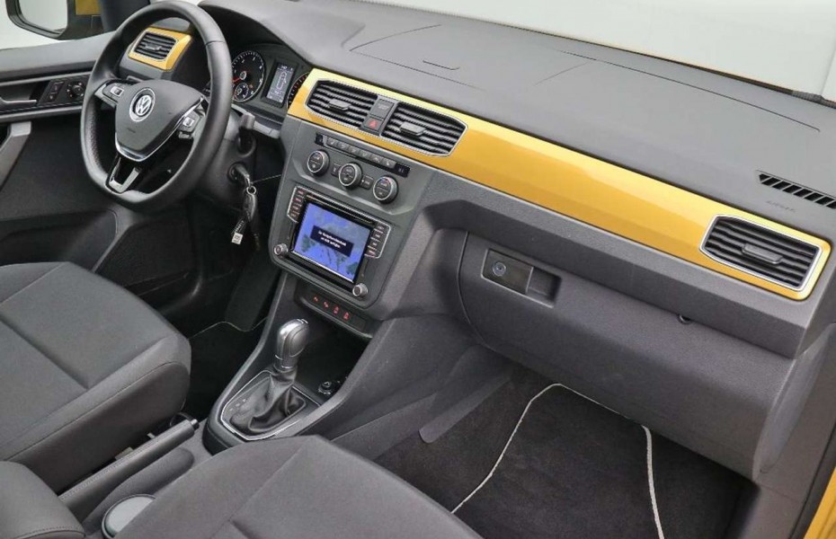 Volkswagen Caddy 2.0TDI DSG Trendline Xenon Navi AHK