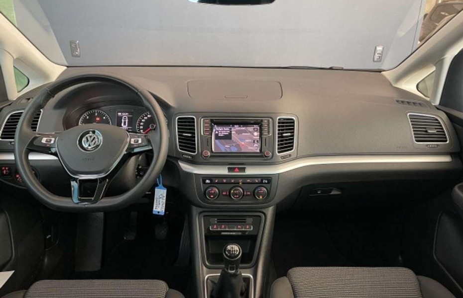 Volkswagen Sharan Comfortline NAVI AHK 7-SITZER BlindSpot