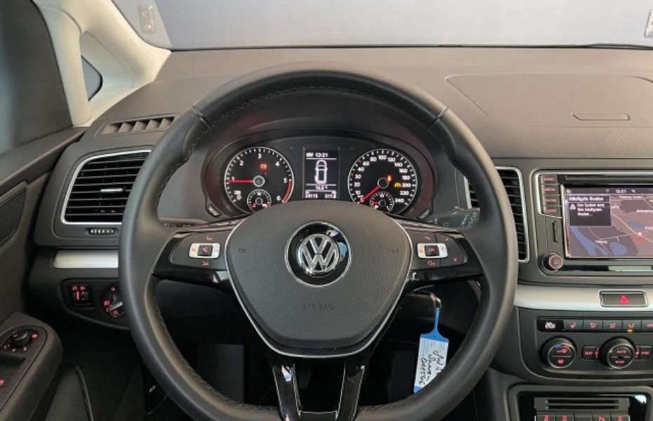 Volkswagen Sharan Comfortline NAVI AHK 7-SITZER BlindSpot