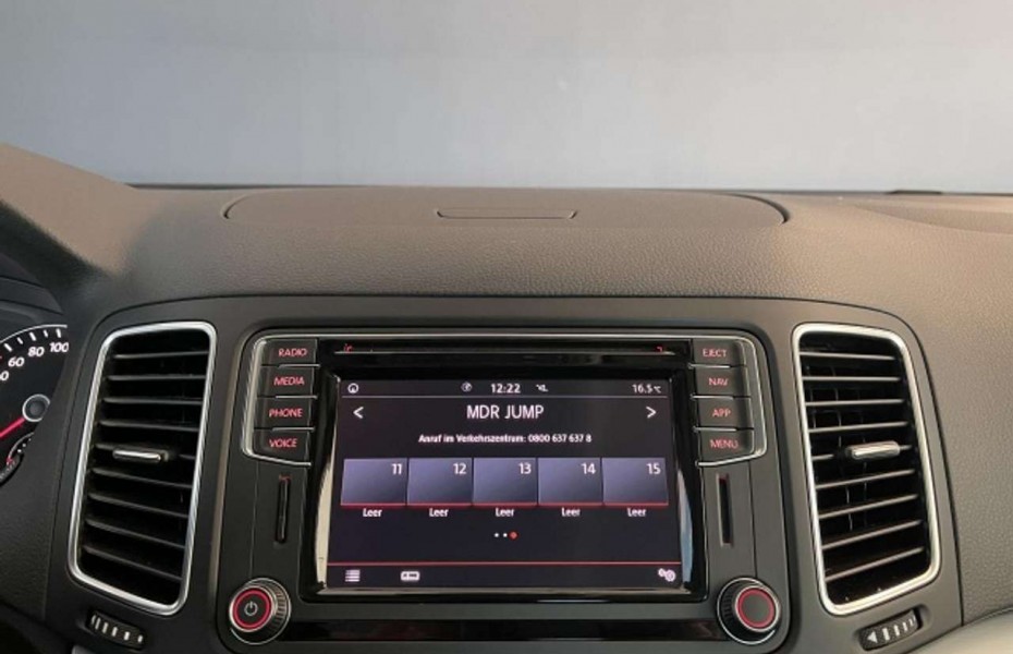 Volkswagen Sharan Comfortline NAVI AHK 7-SITZER BlindSpot