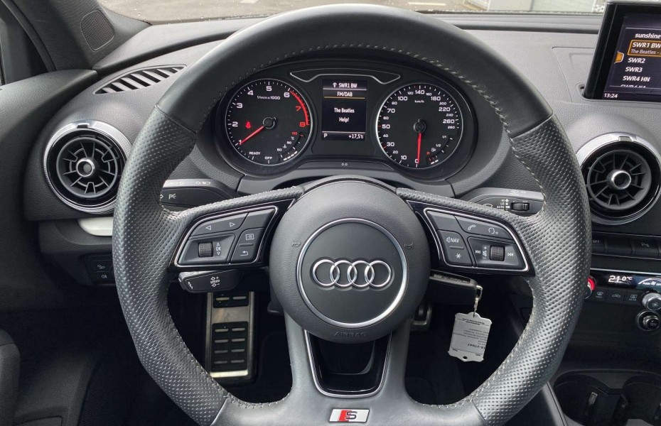 Audi A3 1.5TFSI S-trc S-Line Navi DAB GRA X