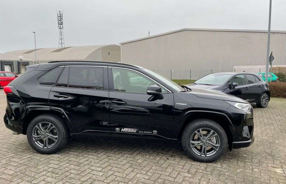 Toyota RAV4 2.5 4x4 Hybrid Black Edition