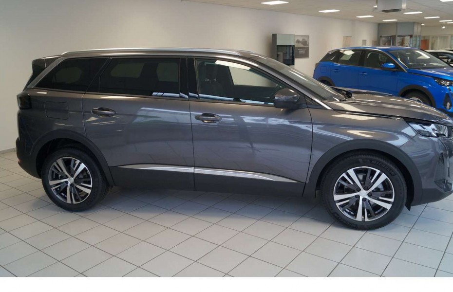 Peugeot 5008 NEU Allure Pack Pure Tech 130 EAT8