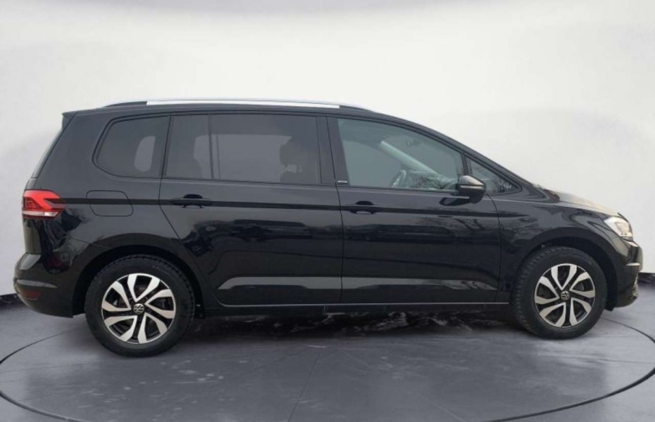 Volkswagen Touran 2.0TDI ACTIVE DSG LED ACC