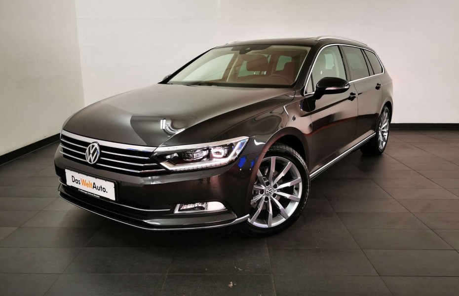 Volkswagen Passat Highline 1,5 TSI R-Line PANO 1,99%