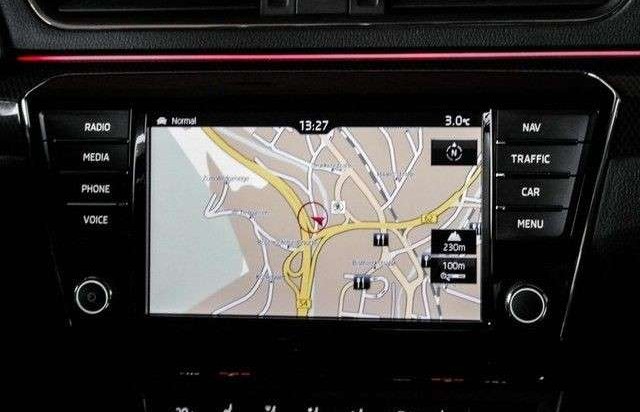 Škoda Superb Combi 2.0TDI DSG Sportline Navi Tažné