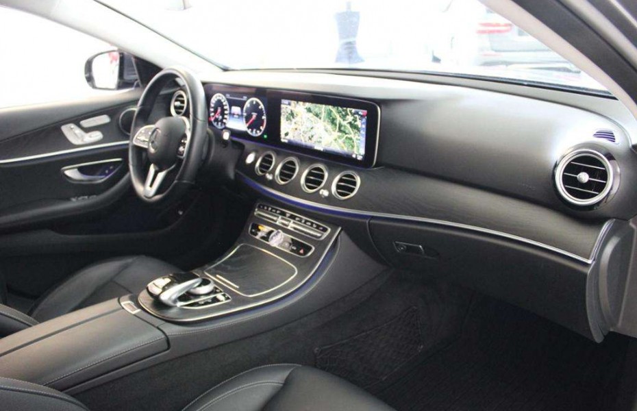Mercedes-Benz Třídy E 400d 4M AMG-Line/AVANTGARDE+Standhz+DISTRONIC
