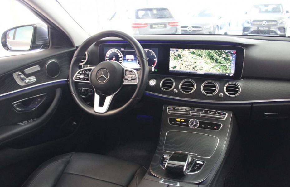 Mercedes-Benz Třídy E 400d 4M AMG-Line/AVANTGARDE+Standhz+DISTRONIC