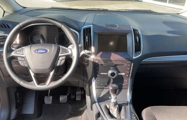 Ford Galaxy Titanium Bluetooth Navi LED Klima