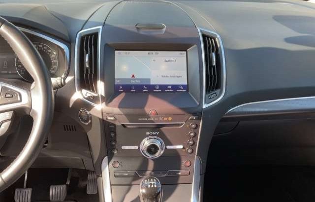 Ford Galaxy Titanium Bluetooth Navi LED Klima