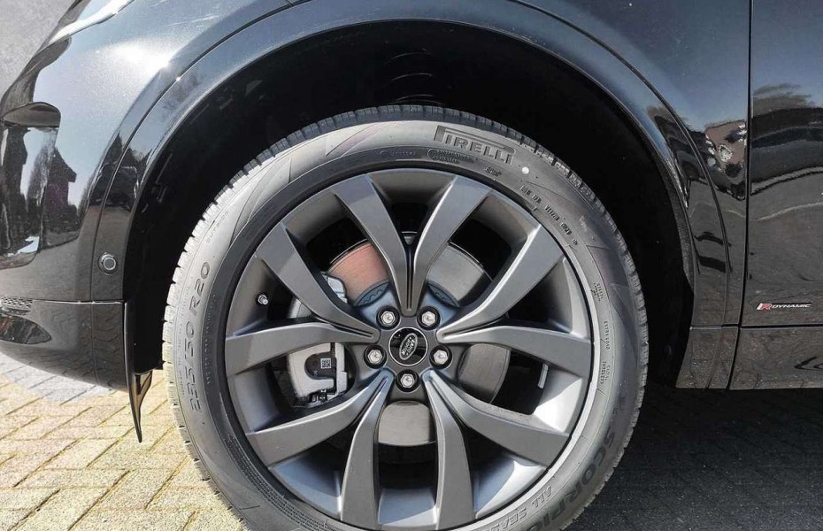 Land Rover Discovery Sport D200 R-Dynamic SE