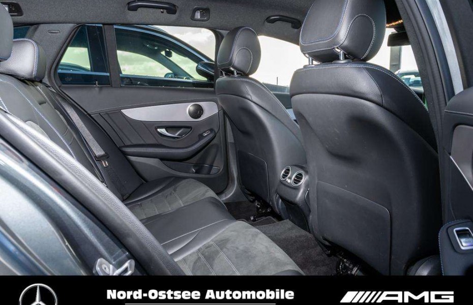 Mercedes-Benz Třídy C d T AMG Night Edition AHK Distronic