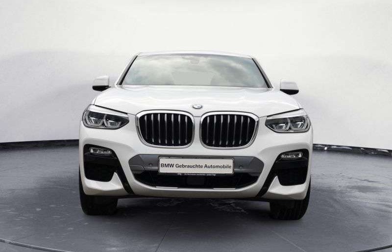 BMW X4 xDrive30i AT M Sport X Panorama Abstandstempo