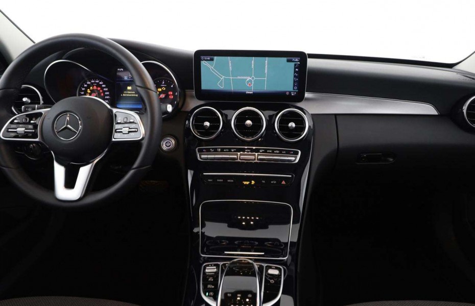 Mercedes-Benz Třídy C d 4M T Avantgarde Kamera Comand LED SHZ