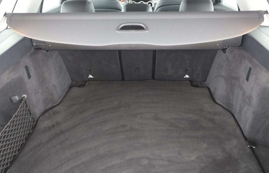 Mercedes-Benz Třídy C d 4M T Avantgarde Kamera Comand LED SHZ