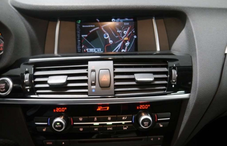 BMW X4 xDrive20d Advantage  HiFi Xenon GSD Navi Bus. Shz