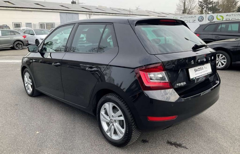 Škoda Fabia Ambition 1.0 TSI LED ACC Pano Navi PDCv+h  Fernlic