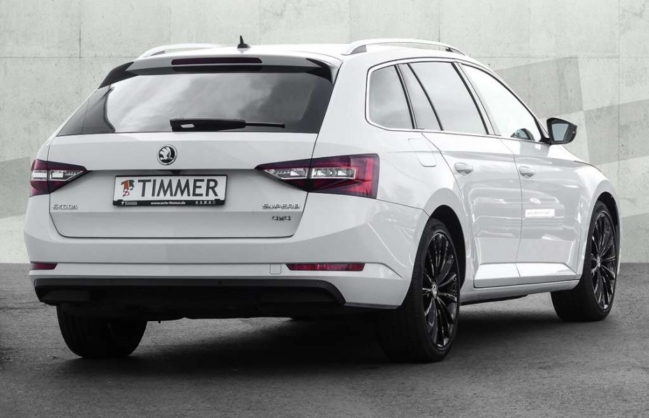 Škoda Superb Combi 2.0 TDI Pr Edition 4X4 *ACC *AHK *XENON * N