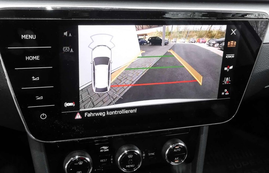 Škoda Superb Combi 2.0 TDI Pr Edition 4X4 *ACC *AHK *XENON * N