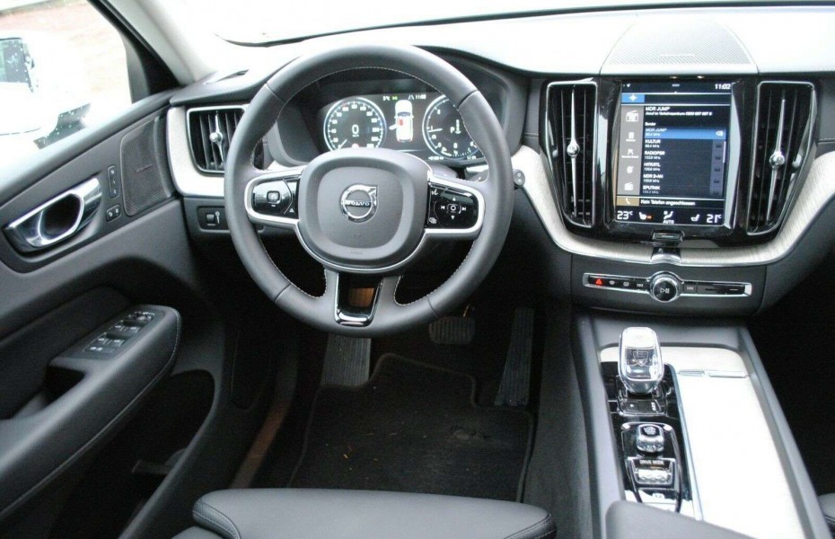 Volvo XC60 B4 Inscription AWD Head Up, SD LED Nav.