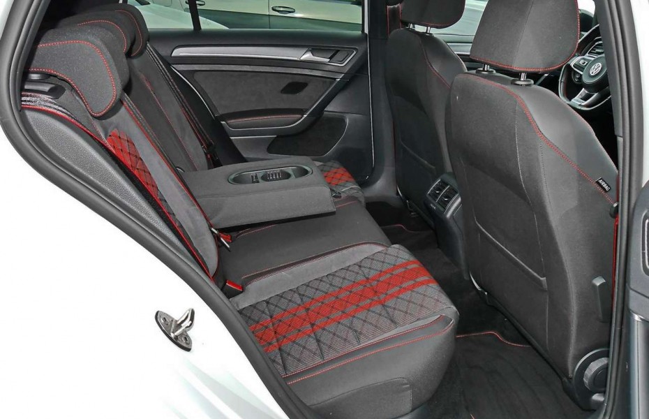 Volkswagen Golf VII GTI TCR R-