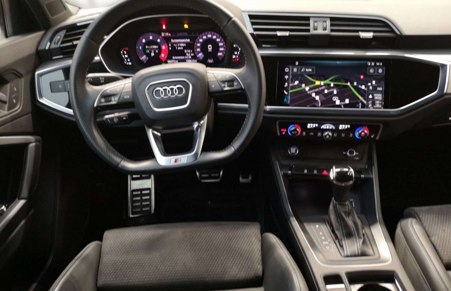 Audi Q3 35 TDI S tronic S line ACC FLA STH Alcantara