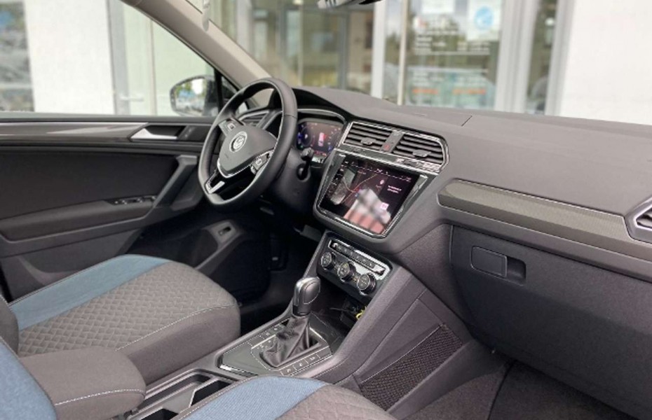 Volkswagen Tiguan Comfortline 2.0 TDI DSG AHK Navi LED Pano