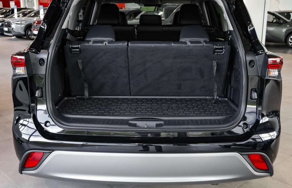 Toyota Highlander 2.5 Hybrid 4x4 Luxury NAVI HUD PDC Carplay