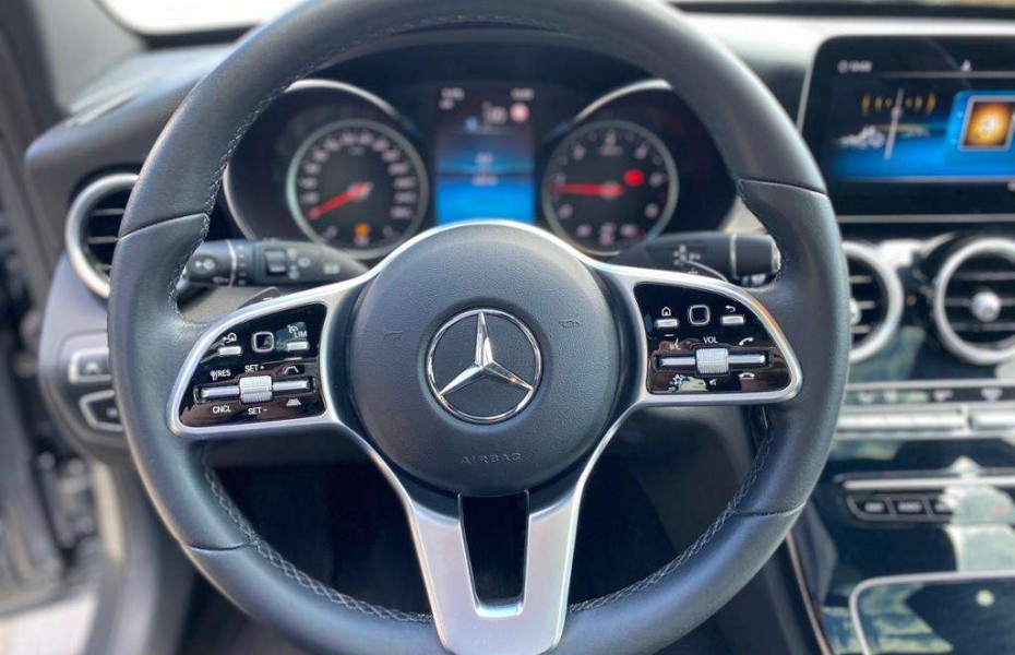 Mercedes-Benz Třídy C d T Avantgarde Distr Comand PanoDa CarPlay