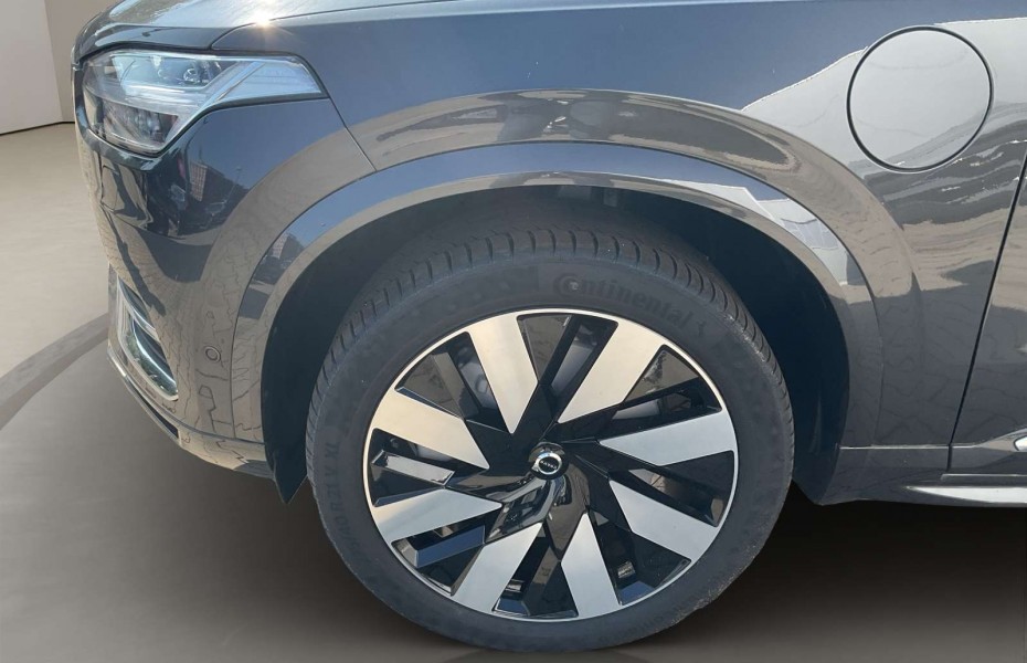 Volvo XC90 Recharge T8 AWD Plug-in Hybrid Plus Bright RUN OUT