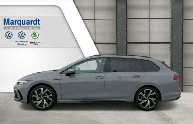 Volkswagen Golf VIII2.0TDI R-Line AHK Pano 18