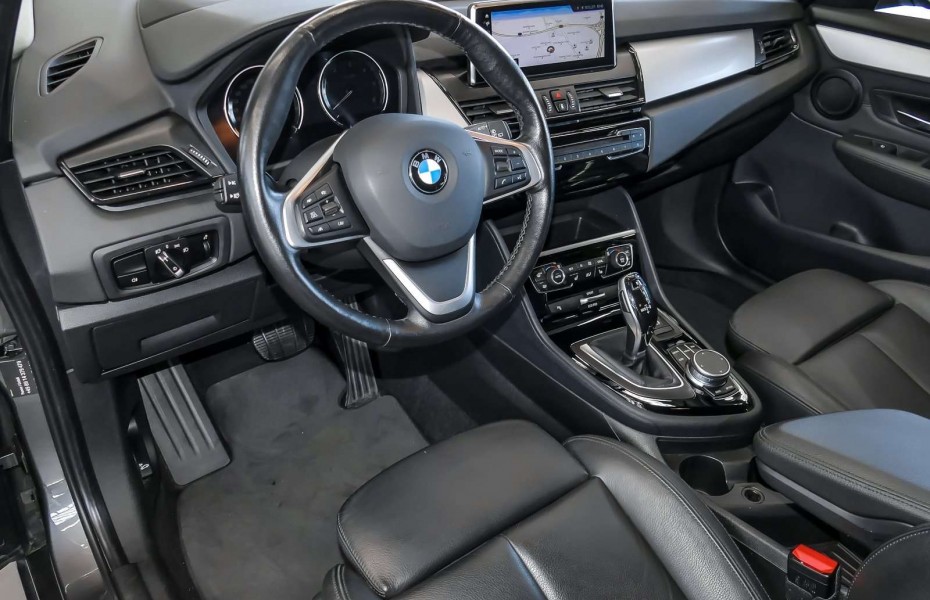 BMW Řada 2 220d xDrive Active Navi HUD LED Kam AdTemp