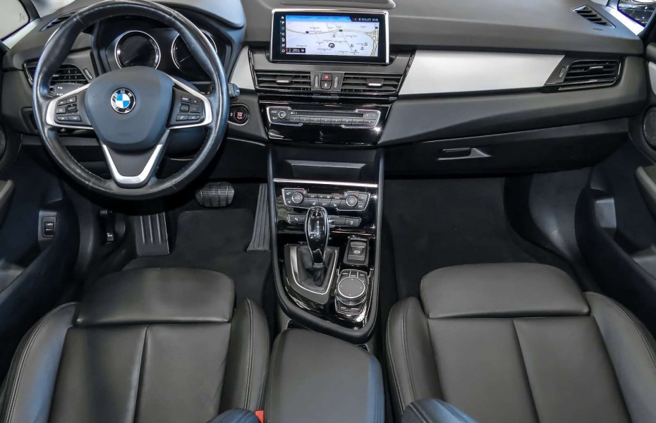 BMW Řada 2 220d xDrive Active Navi HUD LED Kam AdTemp